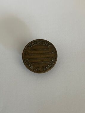Vintage Brass Lest we forget pin